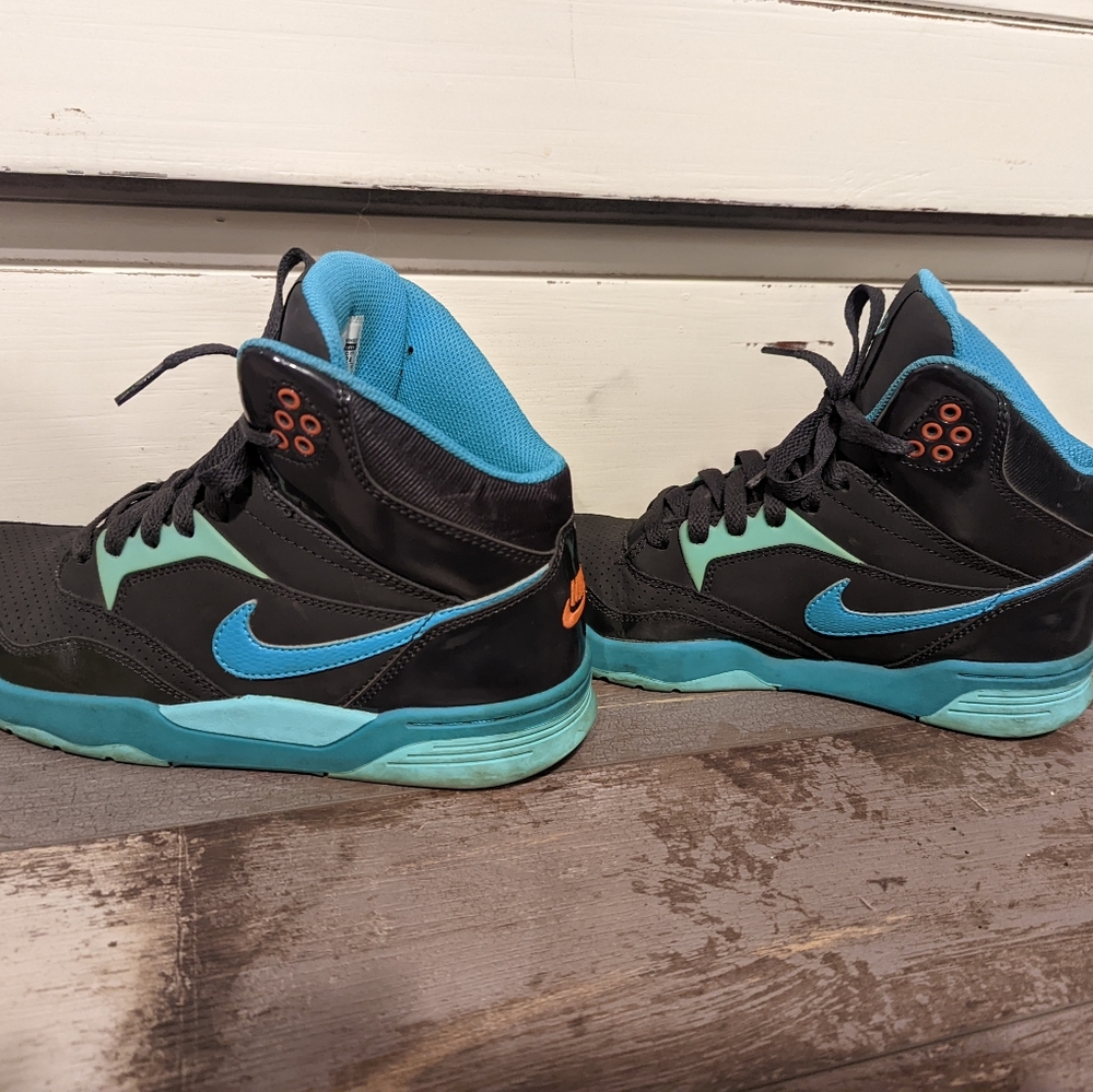 Nike SB sneakers